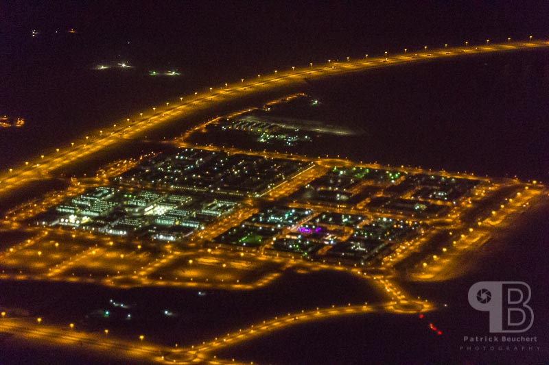 Luftaufnahme Anflug Abu Dhabi bei Nacht